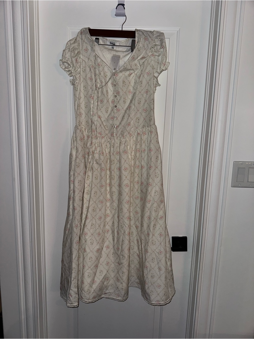 NWT JACQUI E Women's Cream Floral Button-Front Midi Dress